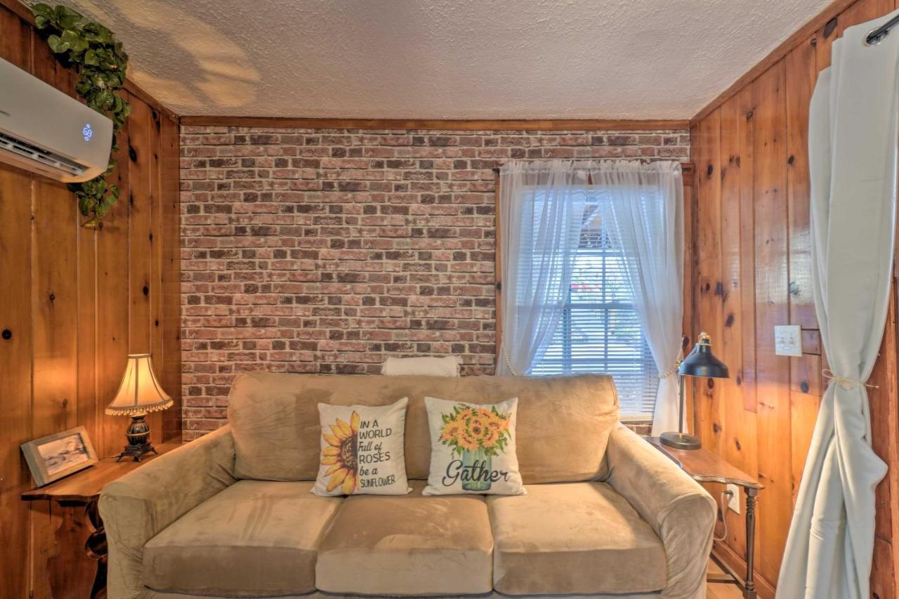 Cozy Knoxville Getaway About 8 Mi To Downtown! Bagian luar foto