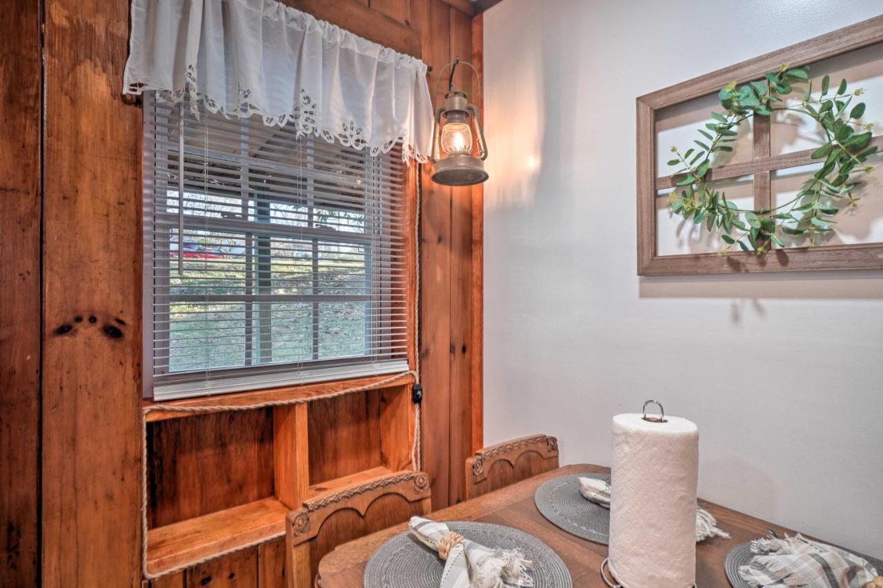 Cozy Knoxville Getaway About 8 Mi To Downtown! Bagian luar foto